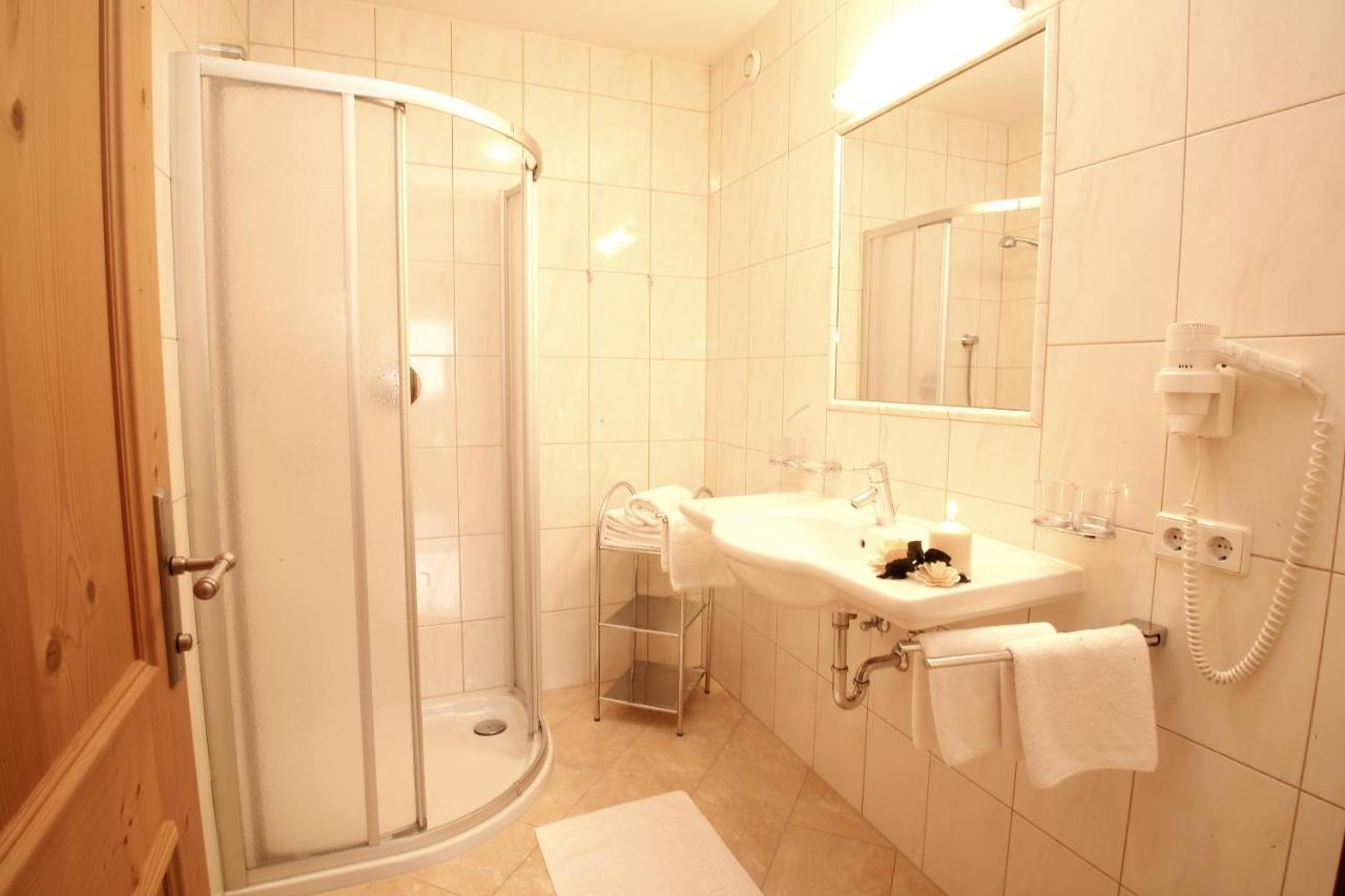 Ferienhof Lackner Ried im Zillertal Habitación foto